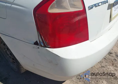 2004 Kia Spectra Ex/Lx из США, поврежденный, VIN KNAFE121445025738